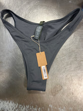 Load image into Gallery viewer, Skims bikini bottom Size S
