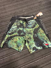 Load image into Gallery viewer, Florence Men's Swim Trunks Size 32 -Green
