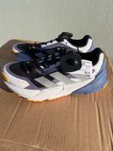 Load image into Gallery viewer, Adidas Women&#39;s Adistar Size 7
