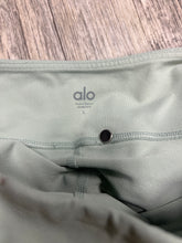 Load image into Gallery viewer, Alo Women&#39;s Athletic Pants Size L
