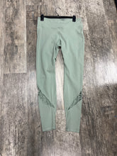 Load image into Gallery viewer, Alo Women&#39;s Athletic Pants Size L
