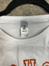 Load image into Gallery viewer, Women&#39;s T-Shirt Size Small
