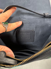 Load image into Gallery viewer, Coach Purse
