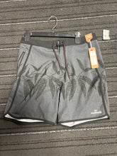 Load image into Gallery viewer, Florence Men's Swim Trunks Size 32
