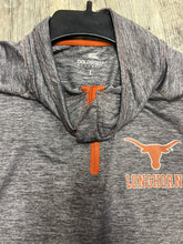 Load image into Gallery viewer, Colosseum Athletics Men&#39;s Athletic Long Sleeve Size Large
