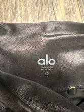 Load image into Gallery viewer, Alo Women&#39;s Athletic Pants Size XS
