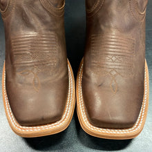 Load image into Gallery viewer, Tony Lama Womens Boots Size 7B
