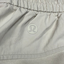 Load image into Gallery viewer, Lululemon Women's Athletic Pants Size 0
