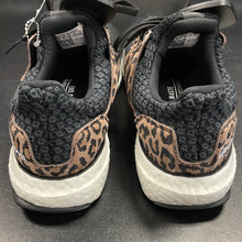 Load image into Gallery viewer, Adidas Ultraboost Women&#39;s Size 7
