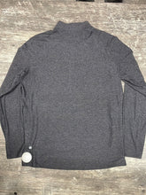 Load image into Gallery viewer, Lululemon Men&#39;s Athletic Long Sleeve Size XL
