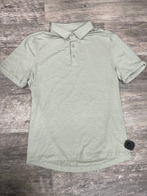 Load image into Gallery viewer, Lululemon Men&#39;s Athletic Short Sleeve Size Medium
