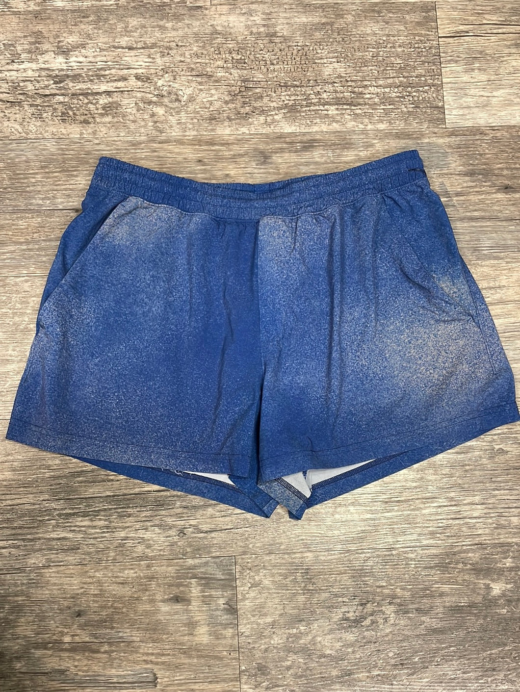 Lululemon Men's Athletic Shorts Size XL