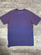 Load image into Gallery viewer, Lululemon Men&#39;s Athletic Short Sleeve Size Small
