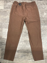 Load image into Gallery viewer, Lululemon Men&#39;s Athletic Pants Size Large
