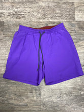 Load image into Gallery viewer, Lululemon Men&#39;s Athletic Shorts Size Medium
