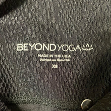 Load image into Gallery viewer, Beyond Yoga Women&#39;s Athletic Pants Size XS
