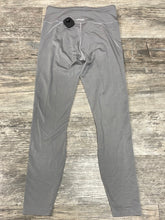 Load image into Gallery viewer, NWT Allbirds Women&#39;s Athletic Pants Size Small
