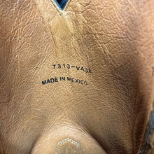 Load image into Gallery viewer, Tony Lama Womens Boots Size 7B
