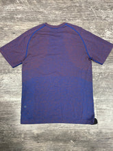 Load image into Gallery viewer, Lululemon Men&#39;s Athletic Short Sleeve Size Small
