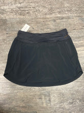 Load image into Gallery viewer, NWT Outdoor Voices Athletic Skirt Size Medium
