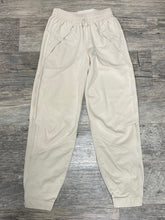 Load image into Gallery viewer, Lululemon Women's Athletic Pants Size 0
