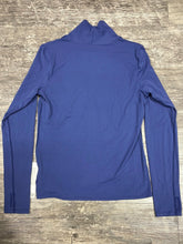 Load image into Gallery viewer, NWT Lululemon Women&#39;s Athletic Long Sleeve Size 12
