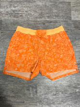 Load image into Gallery viewer, Lululemon Men&#39;s Athletic Shorts Size Large
